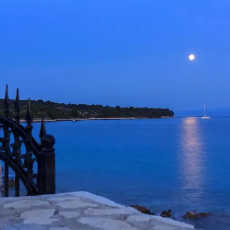 Mediterranean Oasis Holiday *