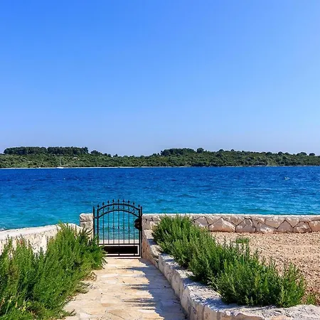 Дом отдыха Mediterranean Oasis Holiday
