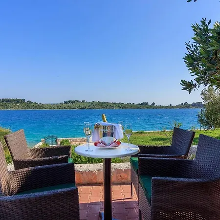 Mediterranean Oasis Holiday *