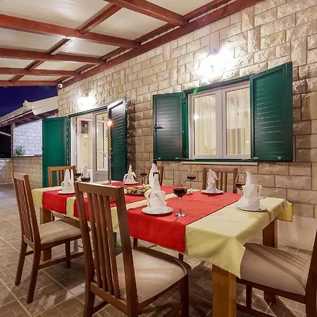 Дом отдыха Mediterranean Oasis Holiday Округ Горни